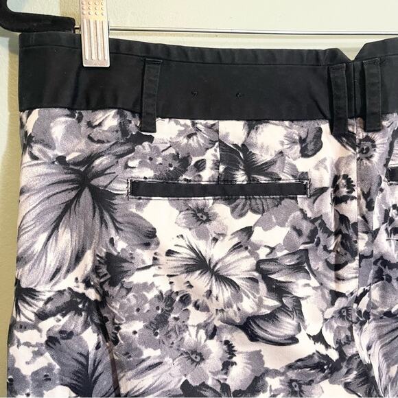 Express Womens Floral Print Columnist Cropped Pants White Black Size 10R - Picture 8 of 16